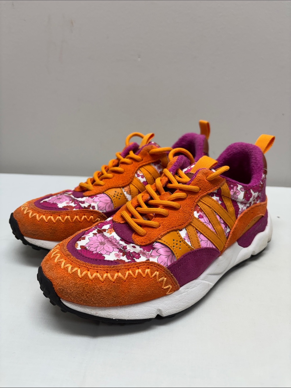 Chelsea & Violet Lola Orange Pink Multi Floral Print Leather Sneakers SZ 7.5 M